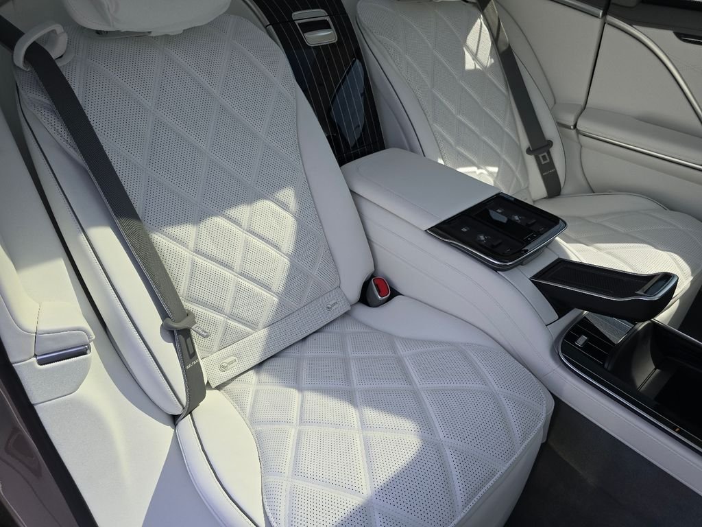 New 2027 Sonoran Brown Metallic Mercedes-Benz S 580 image 25