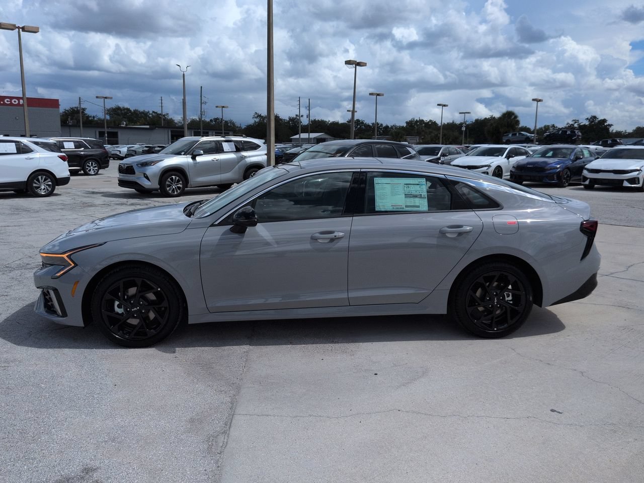 New 2027 Wolf Gray Kia GT-Line image 7