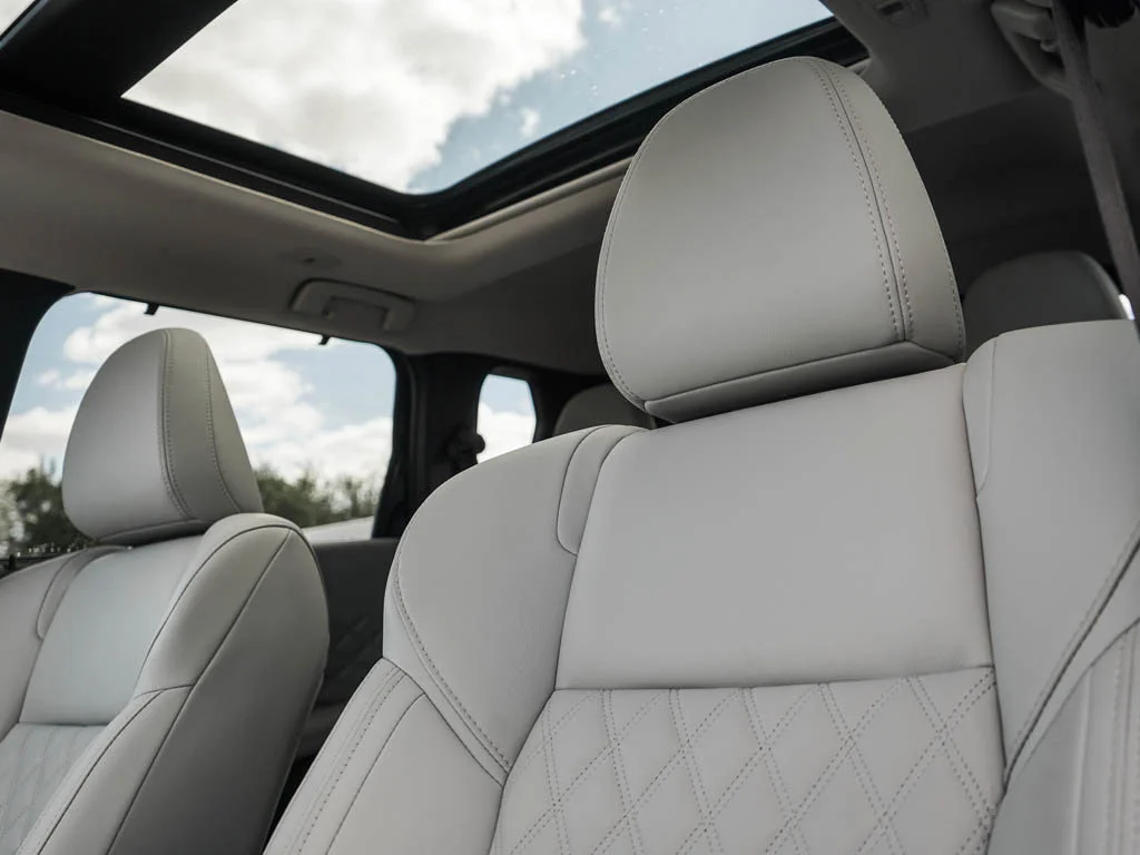 2025 Mitsubishi Outlander Plug-in Hybrid Platinum Edition - Photo 20