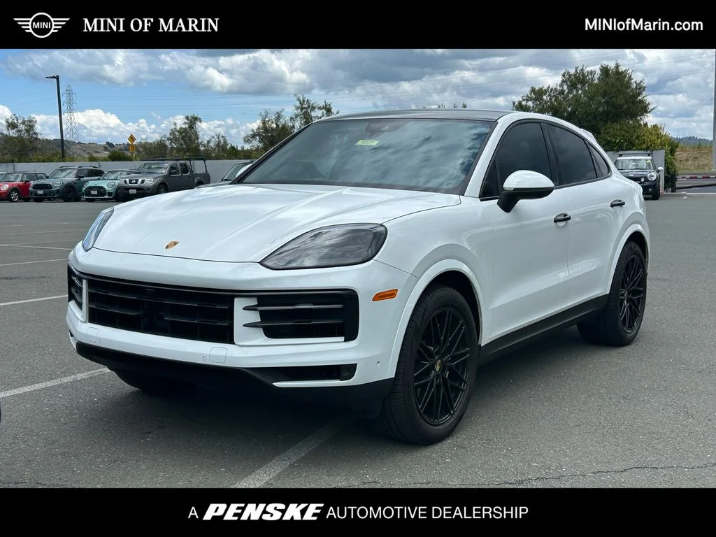 2024 Porsche Cayenne -'s photo