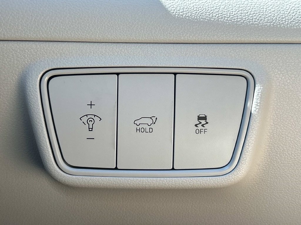 Used 2023 White Hyundai Limited image 25