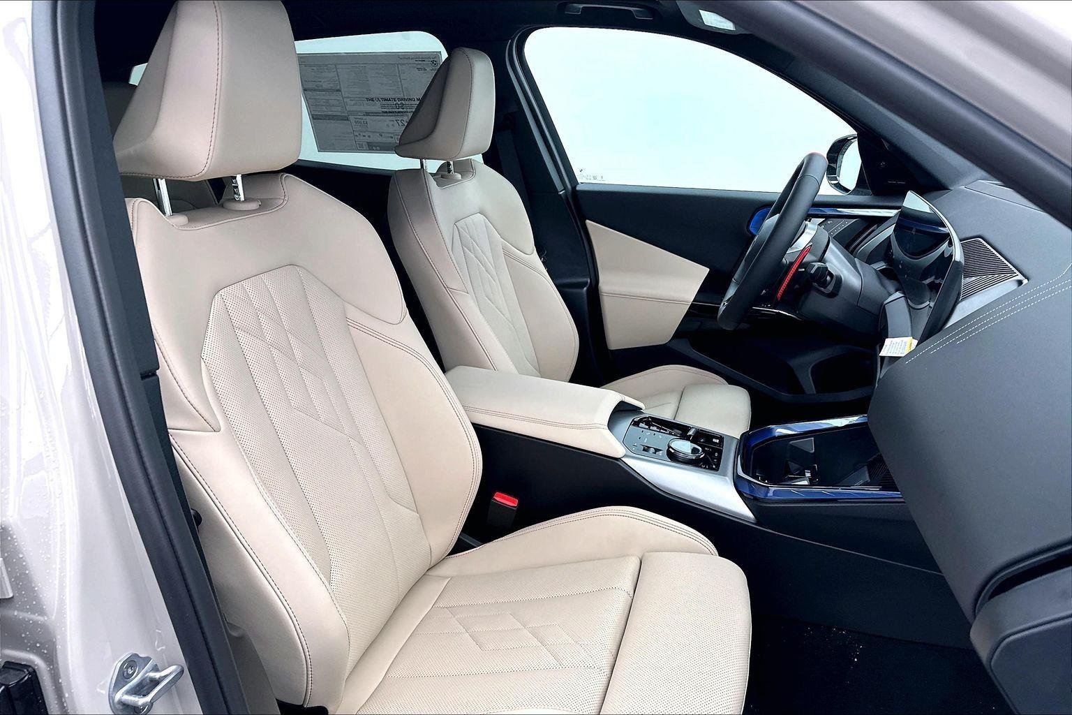 New 2026 Dune Grey Metallic BMW M50 xDrive image 18