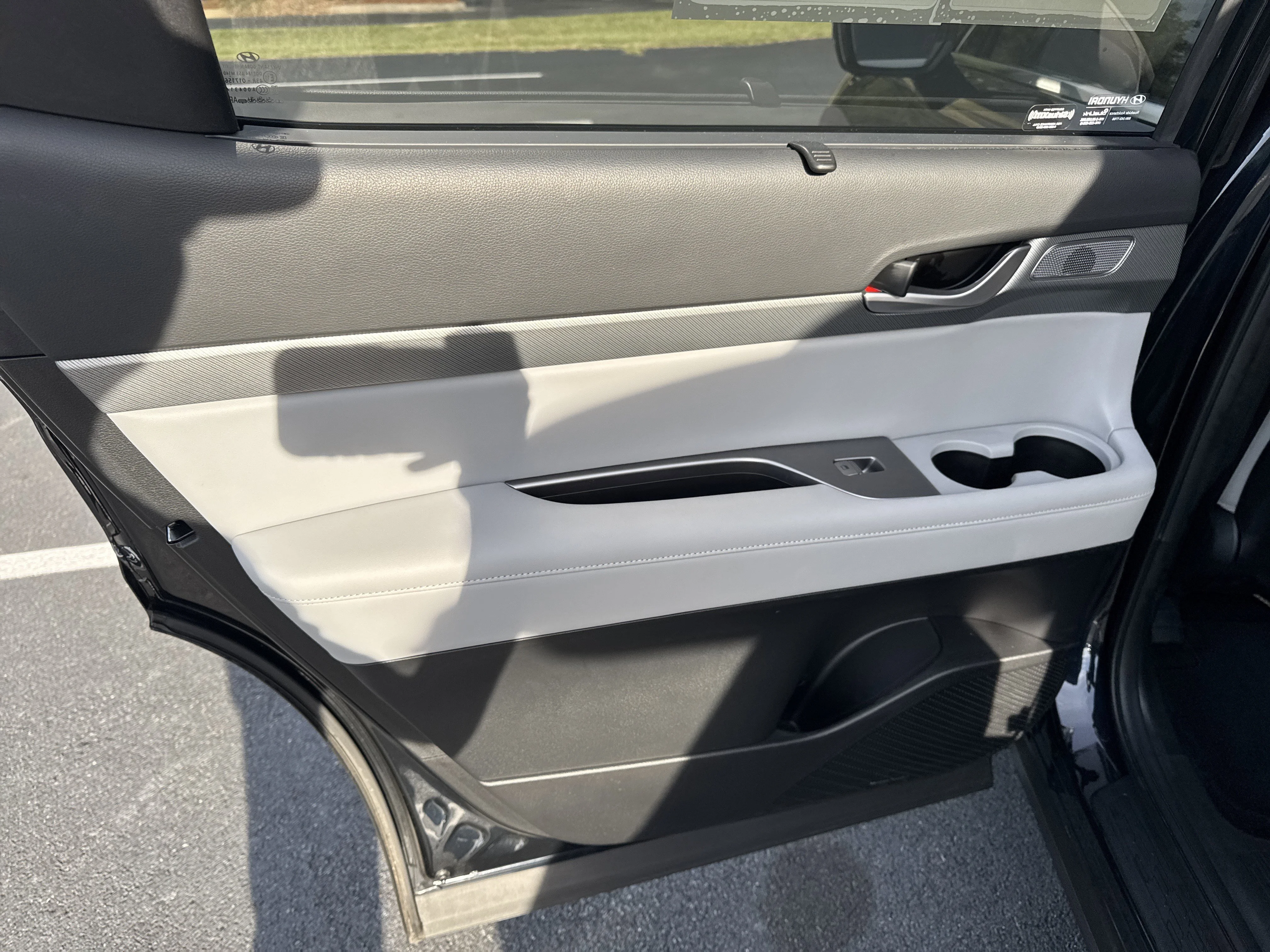 Used 2023 Moonlight Cloud Hyundai SEL image 28