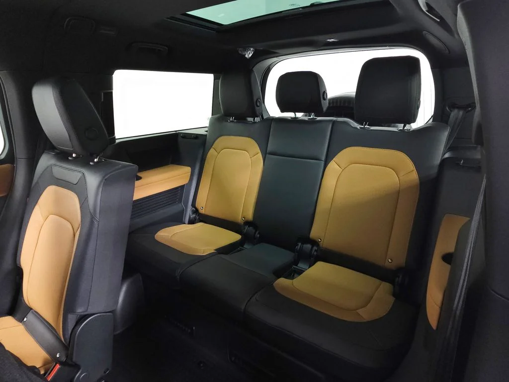 Certified Used 2024 Gray Land Rover X-Dynamic SE image 45