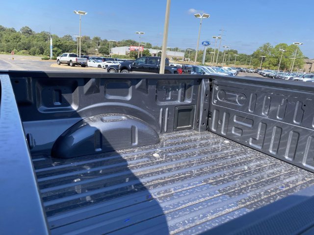 New 2026 Carbonized Gray Metallic Ford XLT image 9