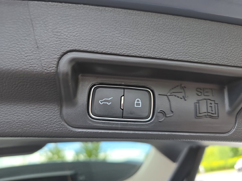 Used 2025 Blue Ford Active image 14