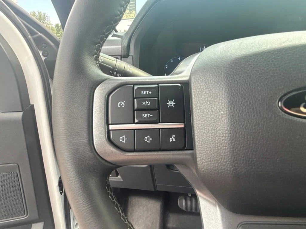 Used 2025 White Ford XLT image 18