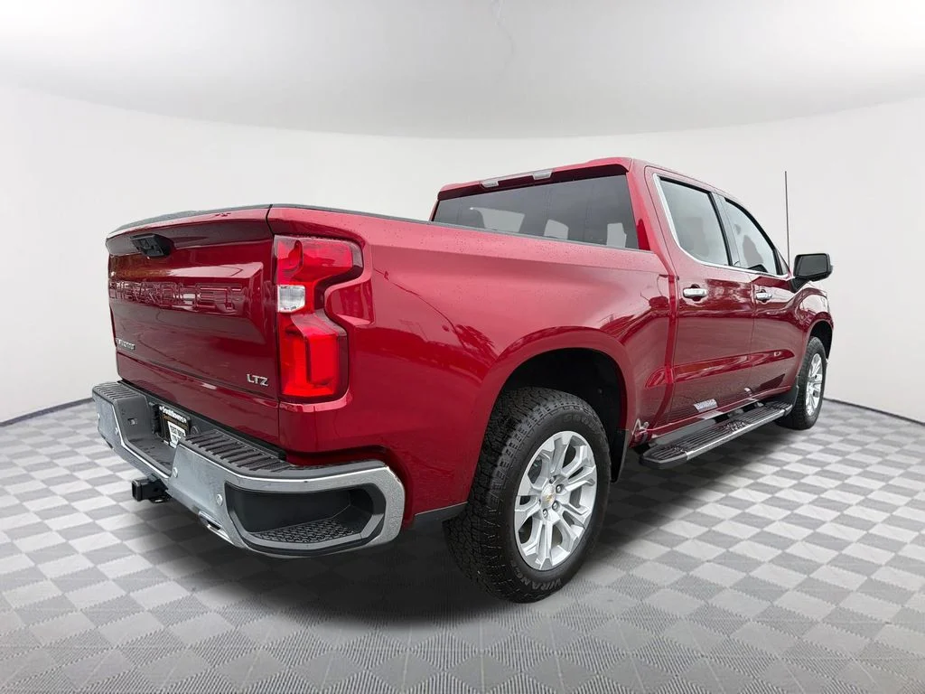 Used 2025 Red Chevrolet LTZ image 5