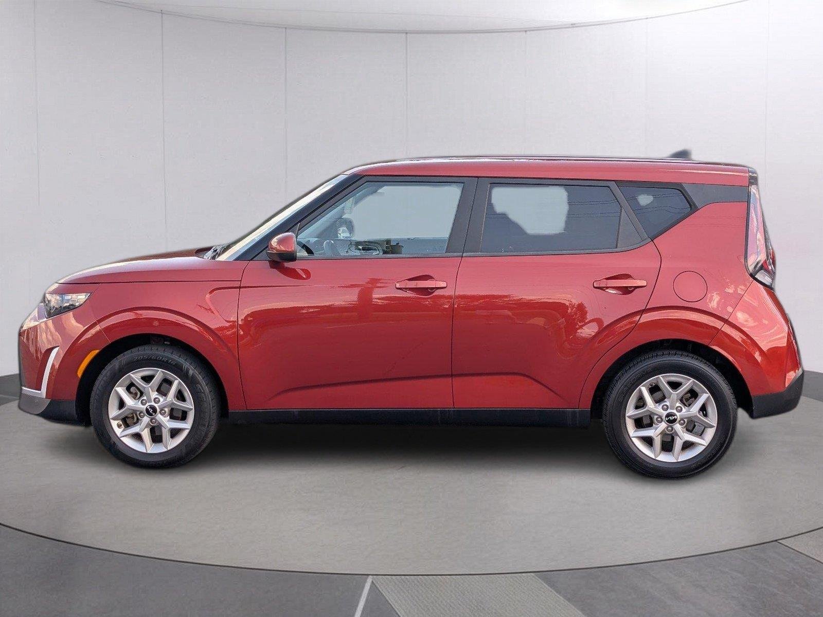 Used 2024 Mars Orange Kia LX image 2