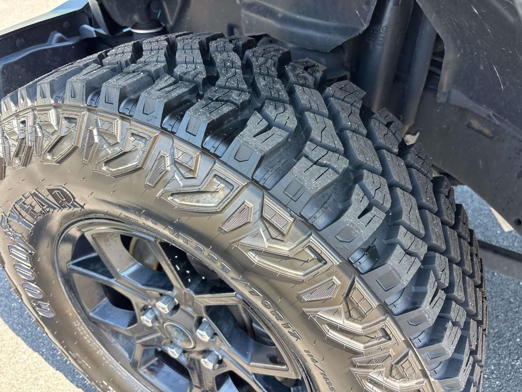 Used 2024 Silver Jeep Willys 4xe image 9