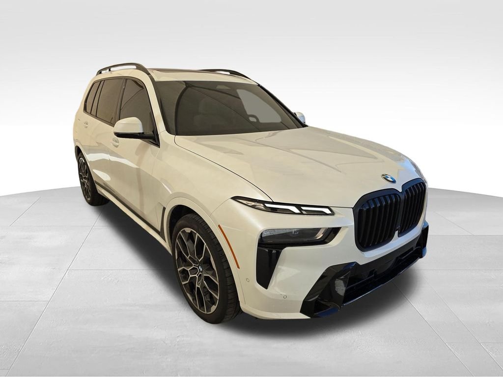 Used 2025 White Metallic BMW xDrive40i image 6