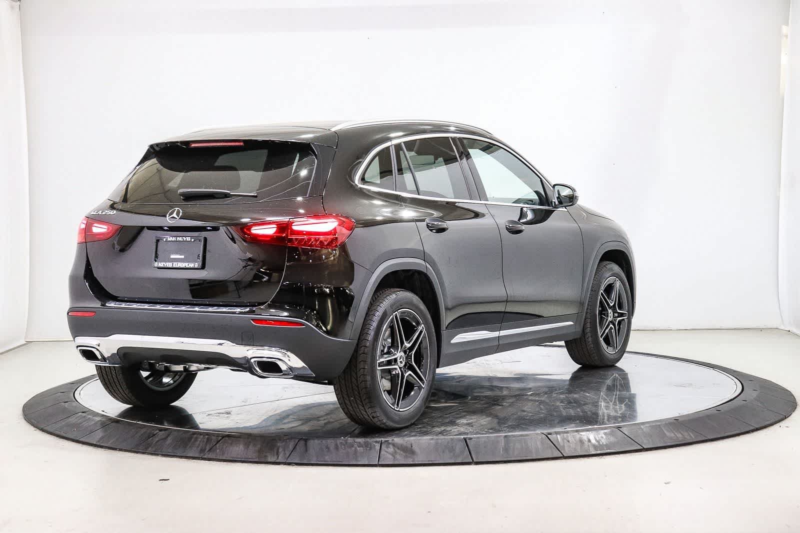 New 2026 Night Black Mercedes-Benz GLA 250 image 4