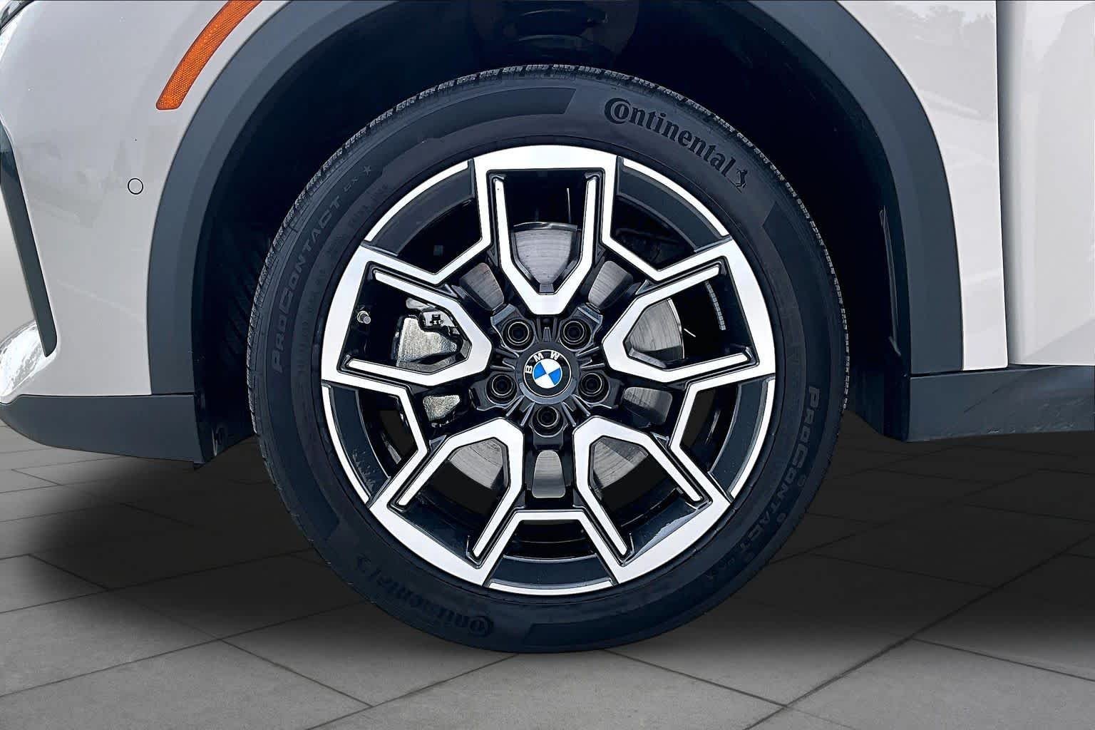 Used 2026 Dune Grey Metallic BMW xDrive28i image 10