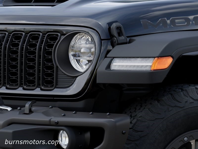 New 2026 Black Clear-Coat Exterior Paint Jeep Moab 392 4-Door image 10