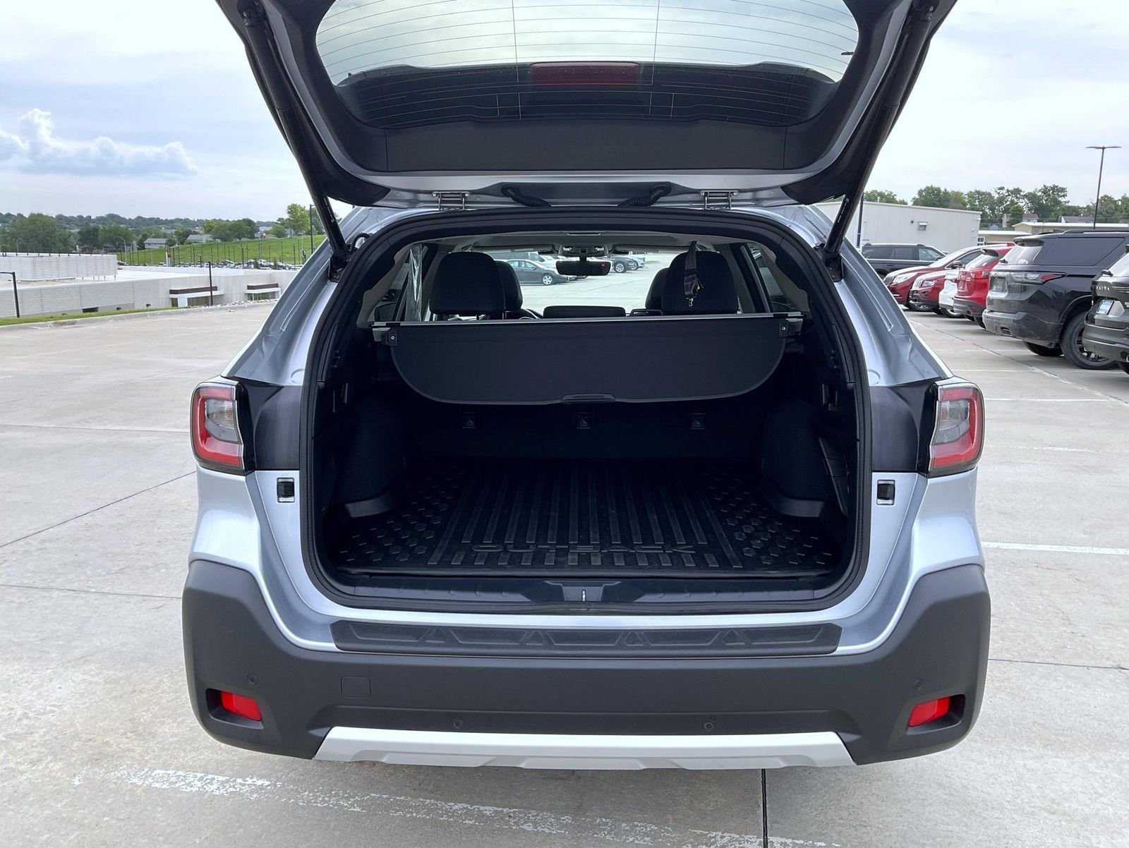 2024 Subaru Outback Limited - Photo 9