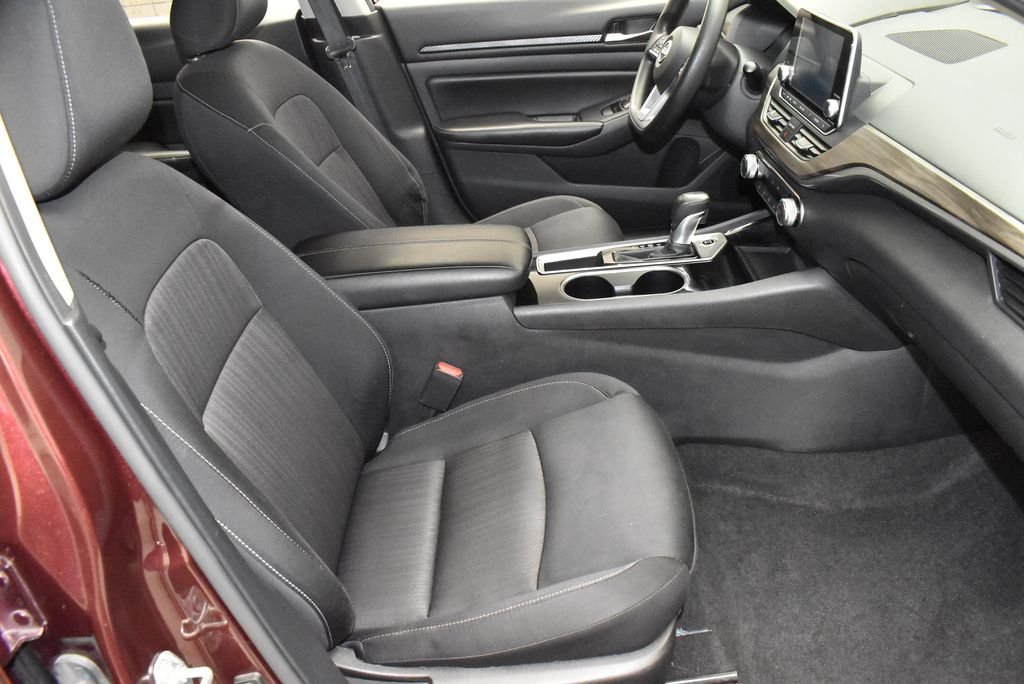 Used 2024  Nissan 2.5 SV image 24