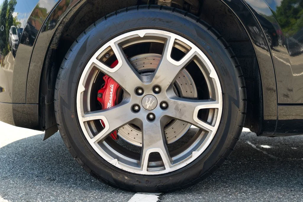 Used 2017  Maserati S image 15