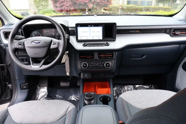 Used 2024 Gray Metallic Ford XLT image 16