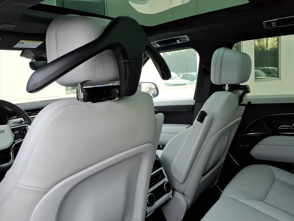 2025 Land Rover Range Rover Sport SE - Photo 6