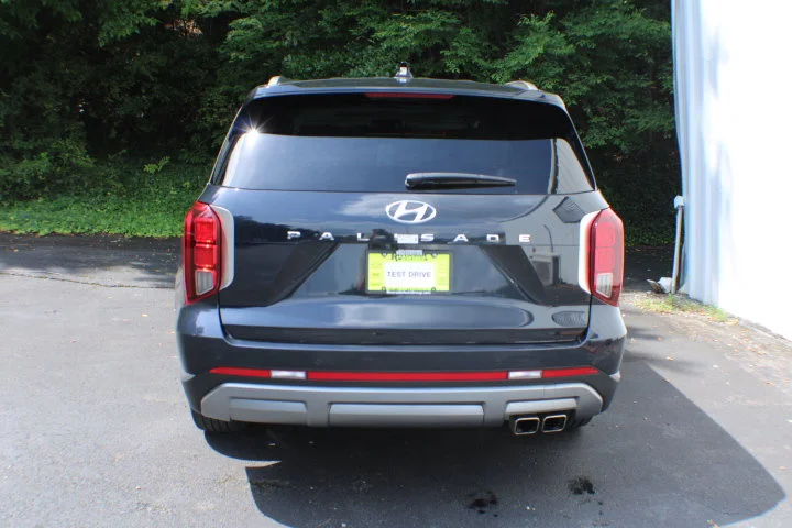 Used 2025 Moonlight Cloud Hyundai SEL Premium 7P image 19
