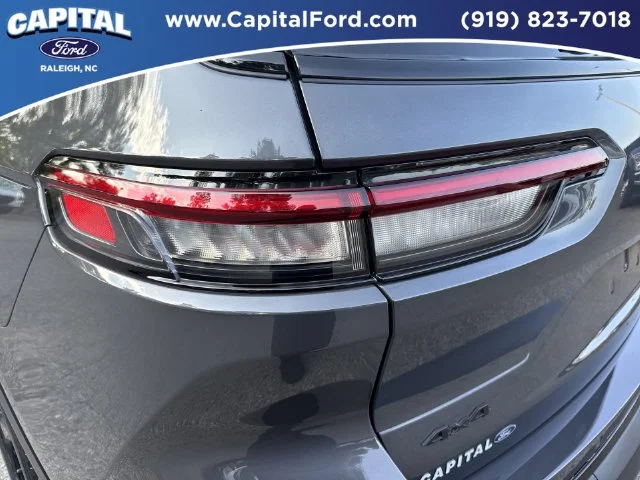 Used 2025 Gray Jeep Limited image 15