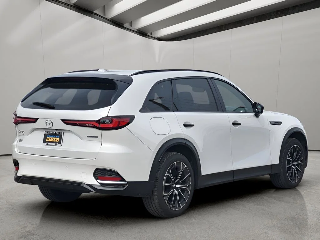 Used 2025 Rhodium White Premium Mazda Premium Plus Package image 4