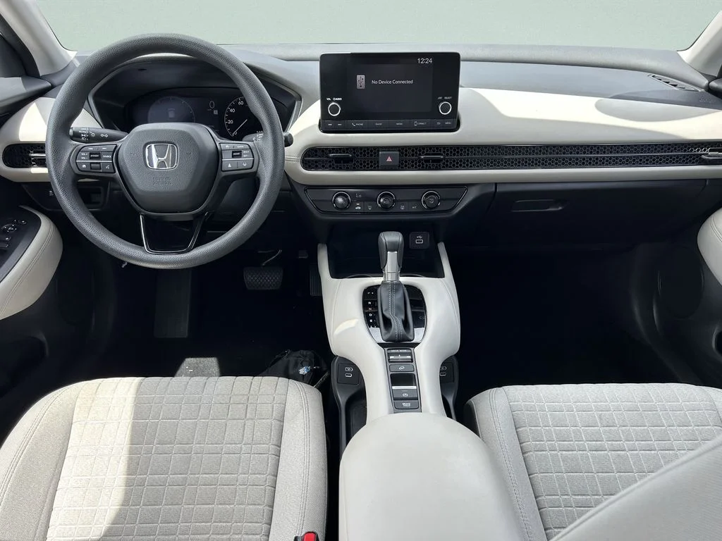 Used 2025 White Honda LX image 17