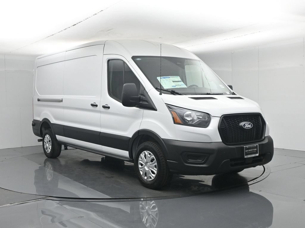 New 2026 White Ford Base image 53