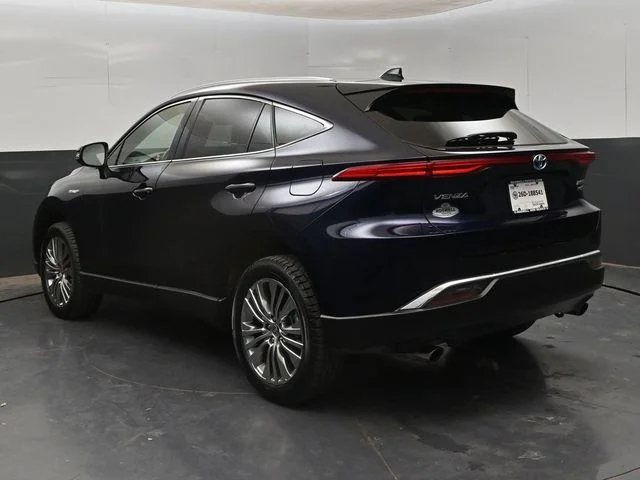 Certified Used 2021  Toyota Limited image 6