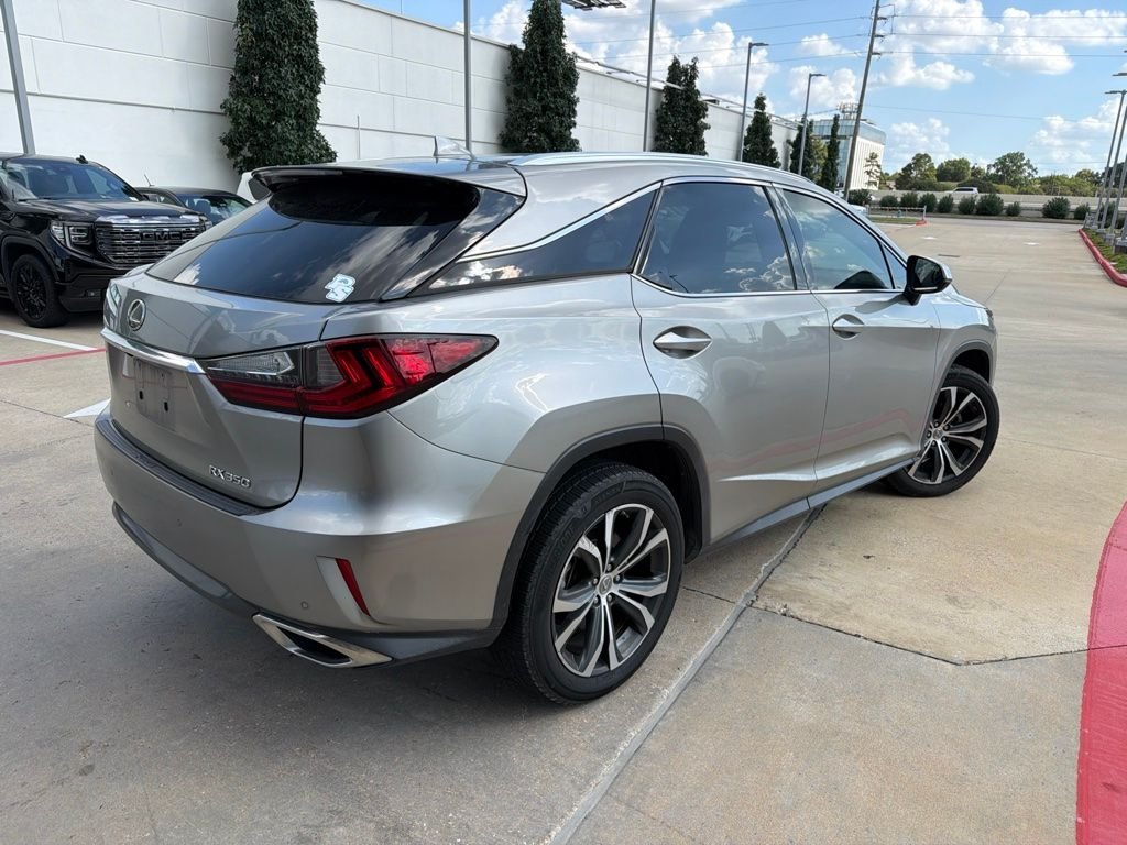 Used 2017  Lexus  image 2