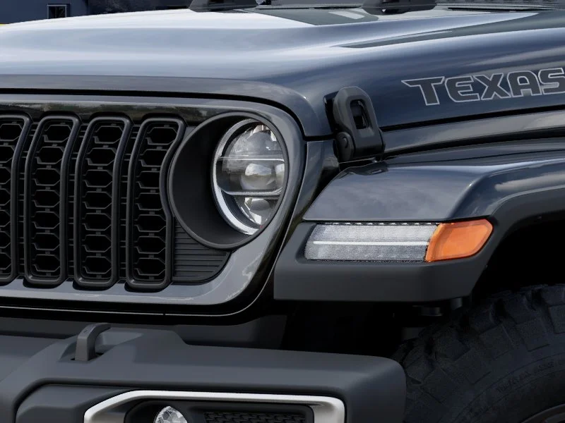 New 2026 Black Clear-Coat Exterior Paint Jeep  image 6