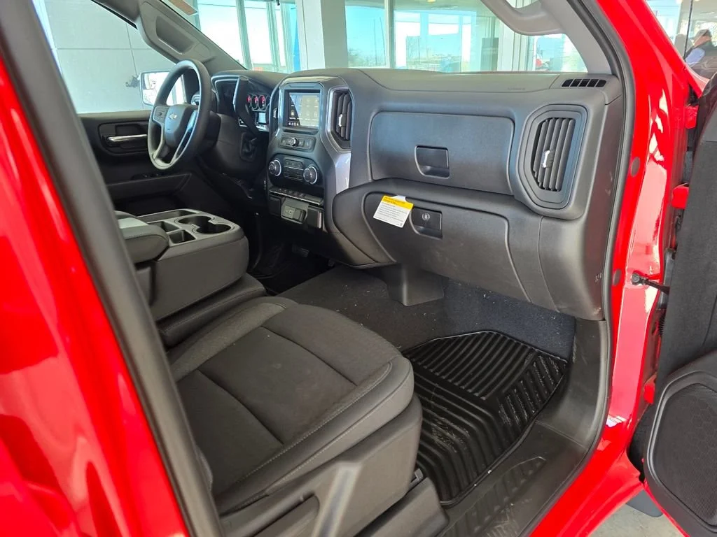 2026 Chevrolet Silverado 1500 Custom - Photo 13