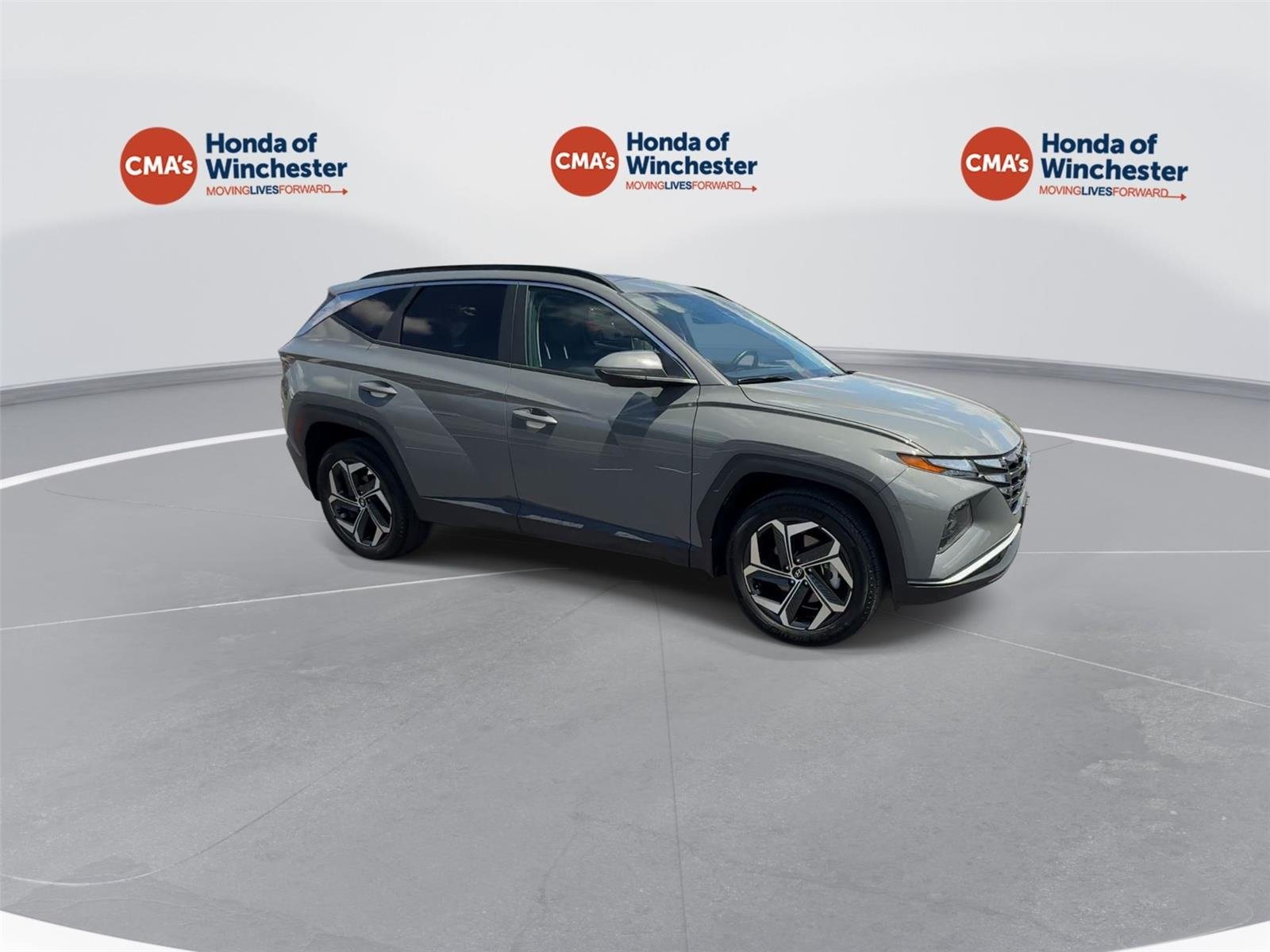 Used 2024 Hampton Gray Hyundai SEL image 9