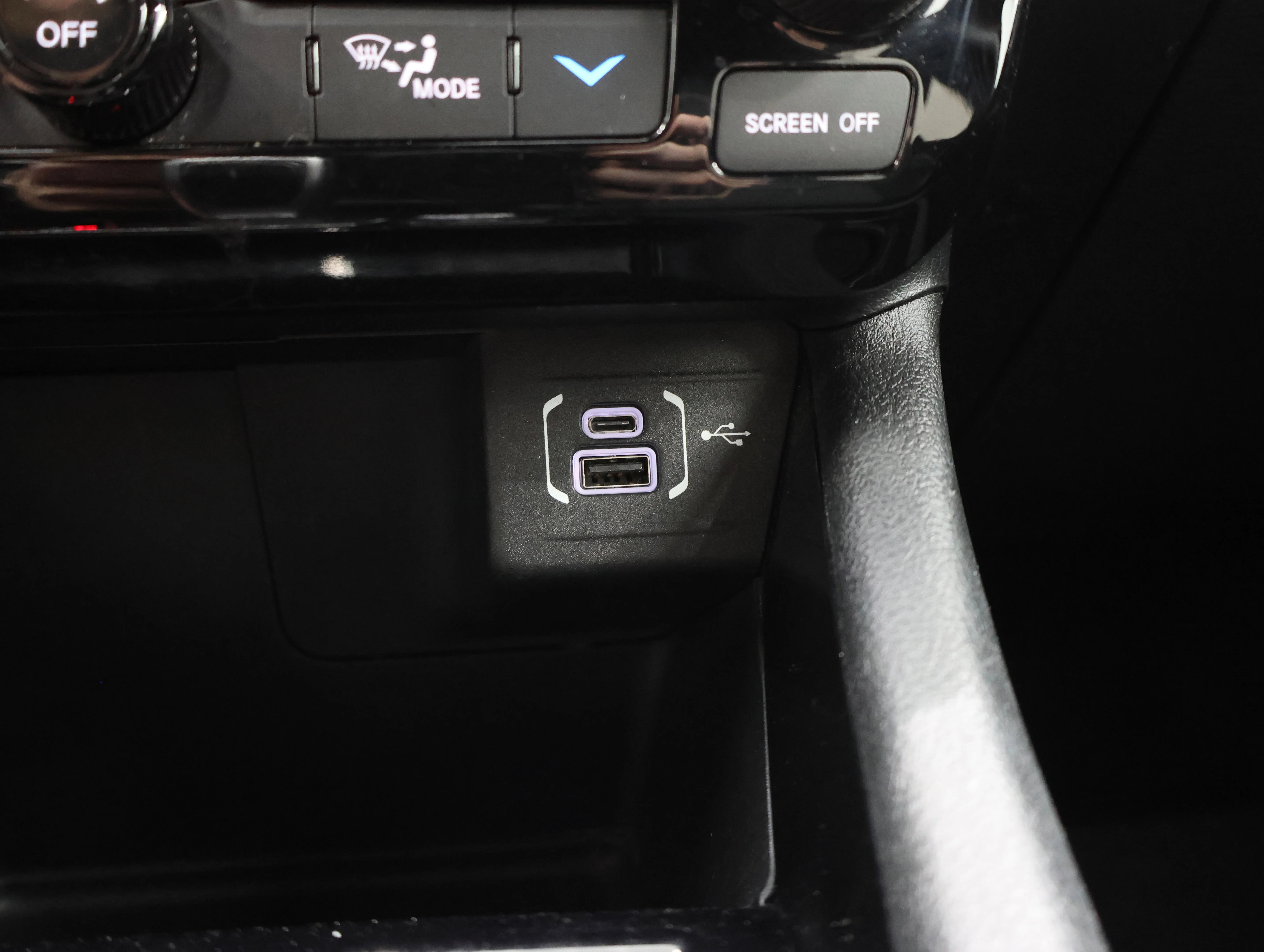 Used 2022 Redline Pearlcoat Jeep Limited image 46