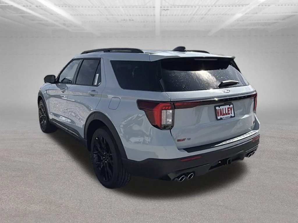 New 2027 Avalanche Gray Ford ST image 6