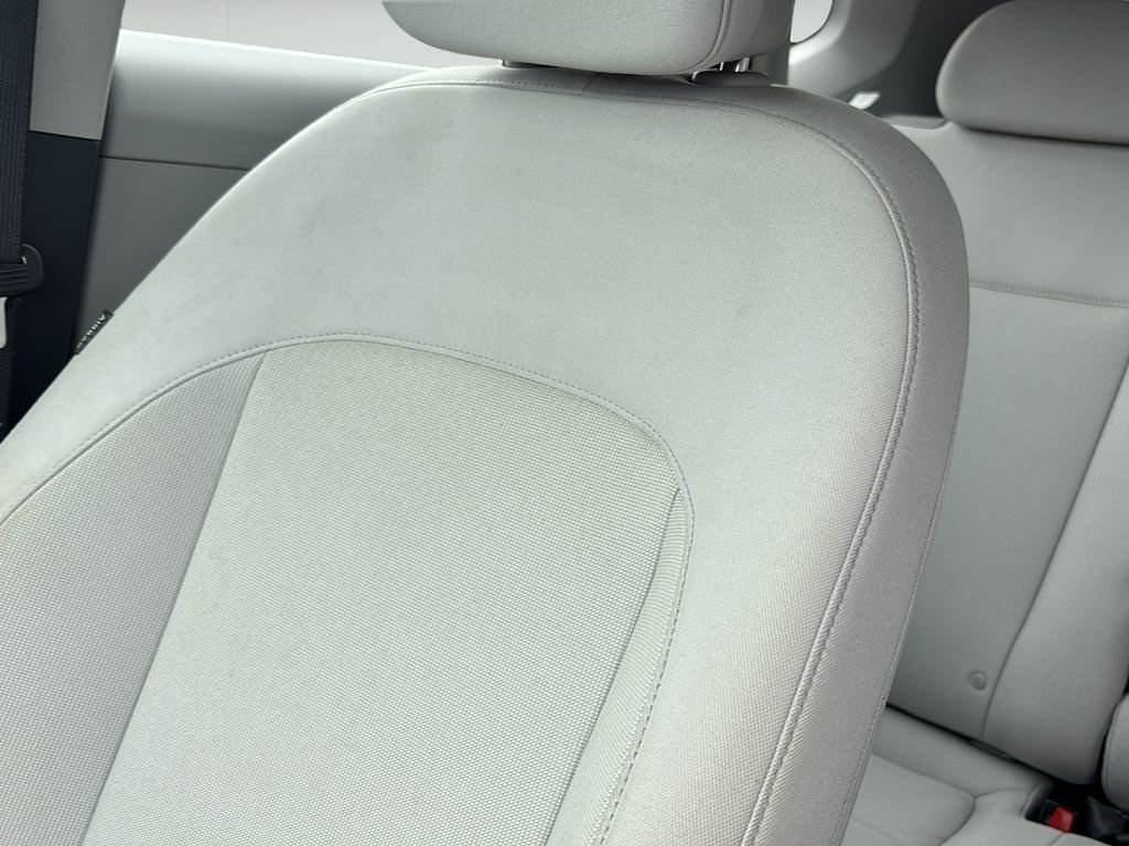 2024 Hyundai Kona SE - Photo 46