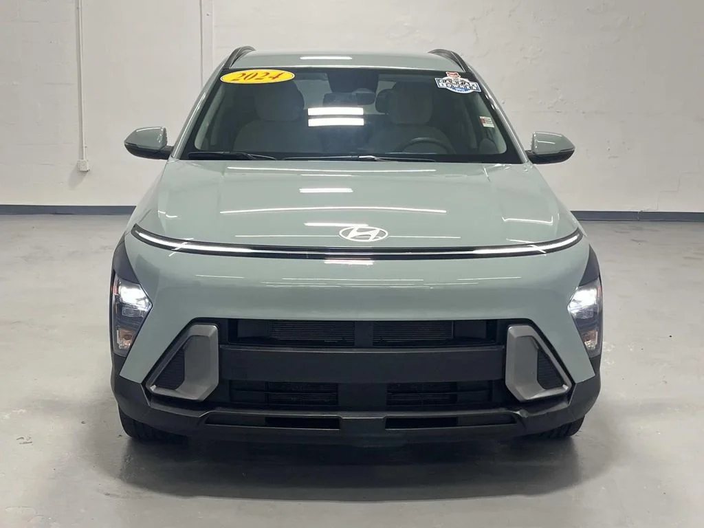 Used 2024 Mirage Green Hyundai SEL FWD 1 OWNER image 3