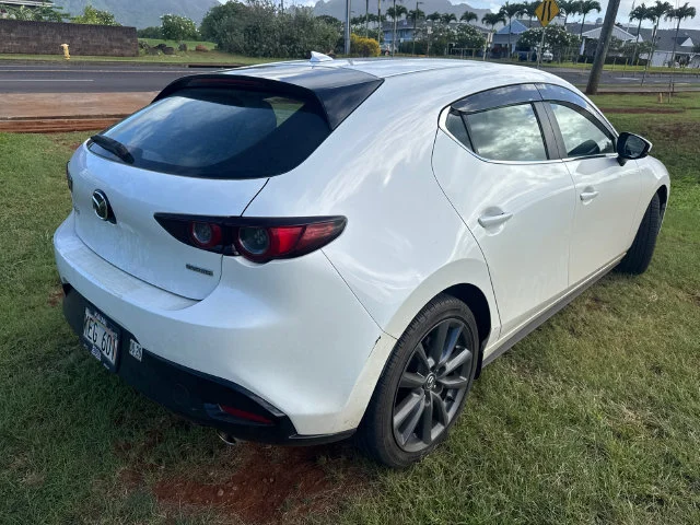 Used 2020 White Mazda Preferred image 7