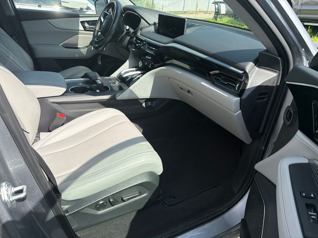 Used 2023 Silver Acura Technology image 4