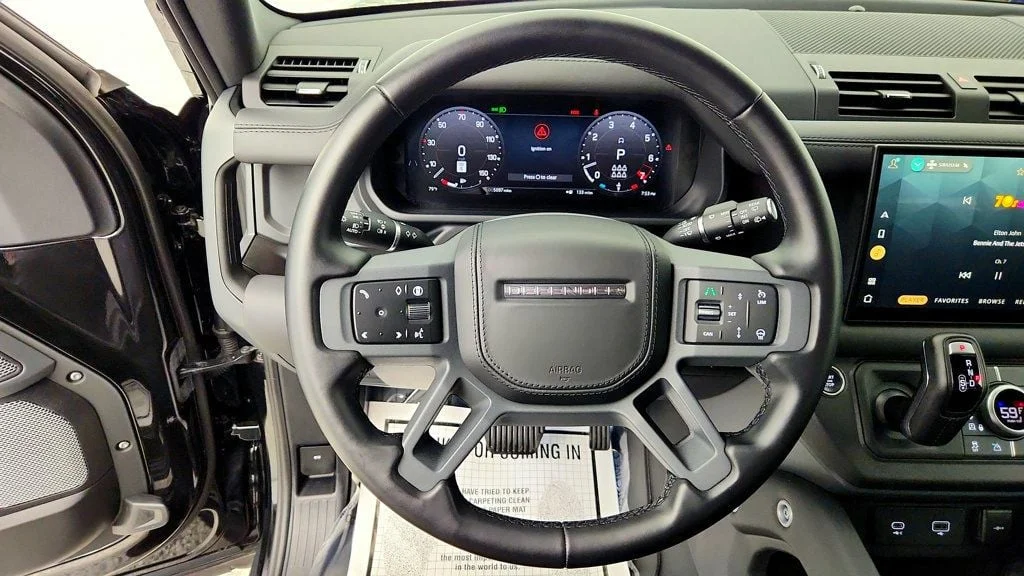 Used 2024 Santorini Black Metallic Land Rover 130 P400 X-Dynamic SE image 14