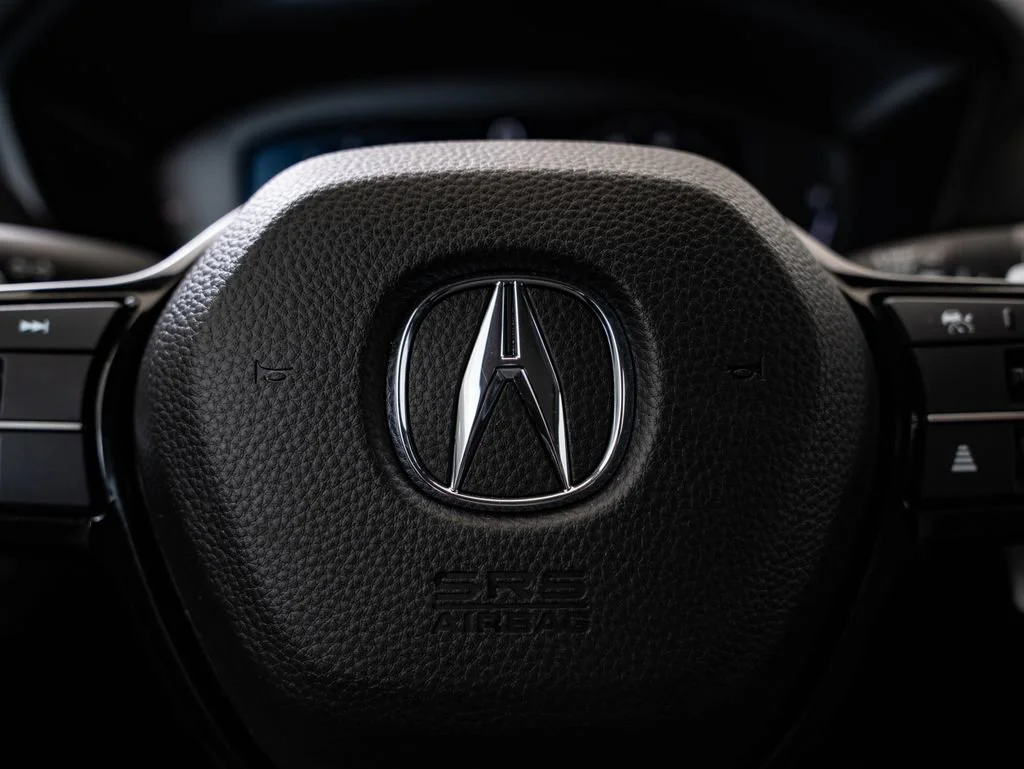 Used 2025 Platinum White Pearl Acura  image 29