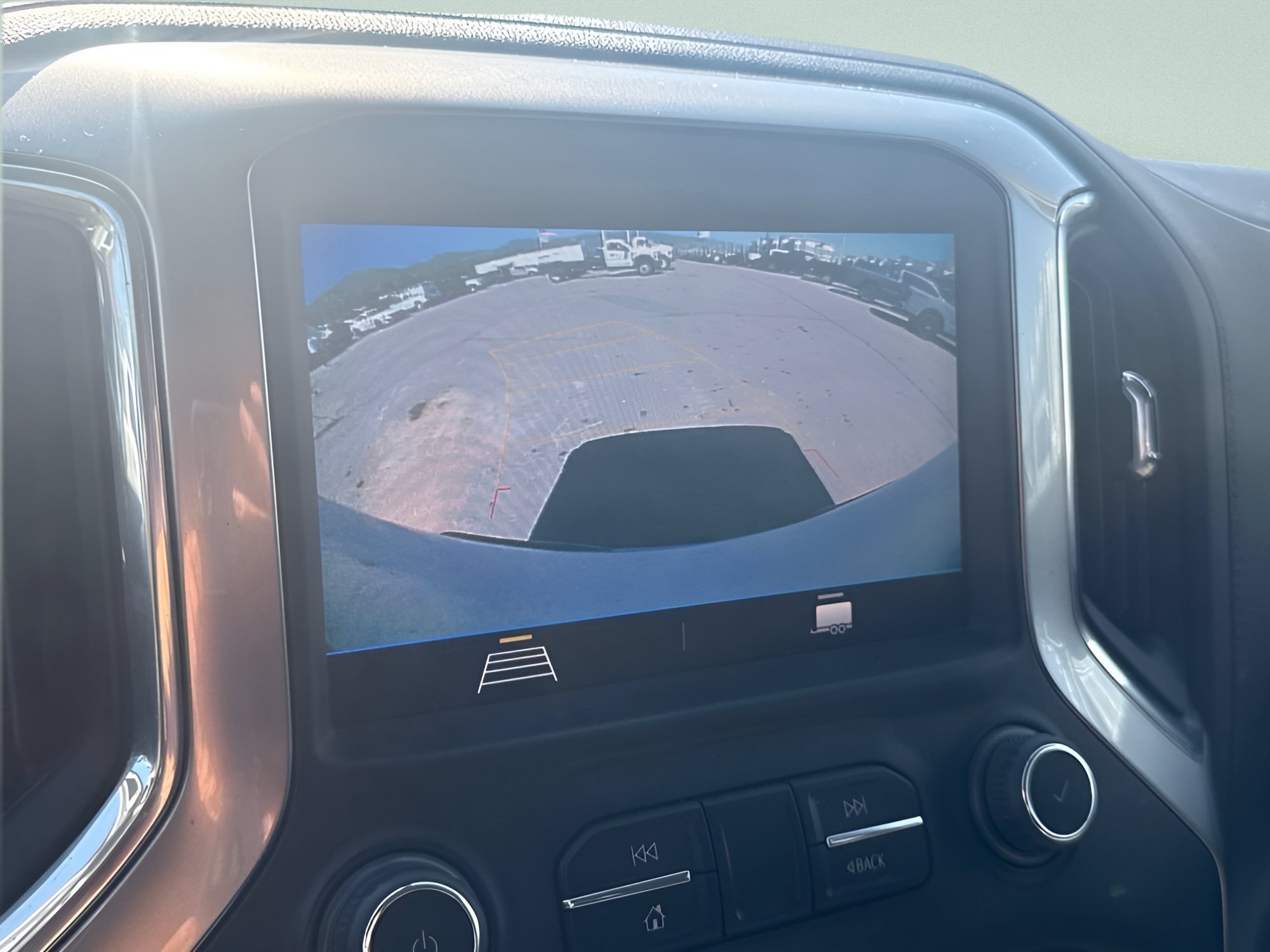Used 2022 Summit White Chevrolet RST image 29