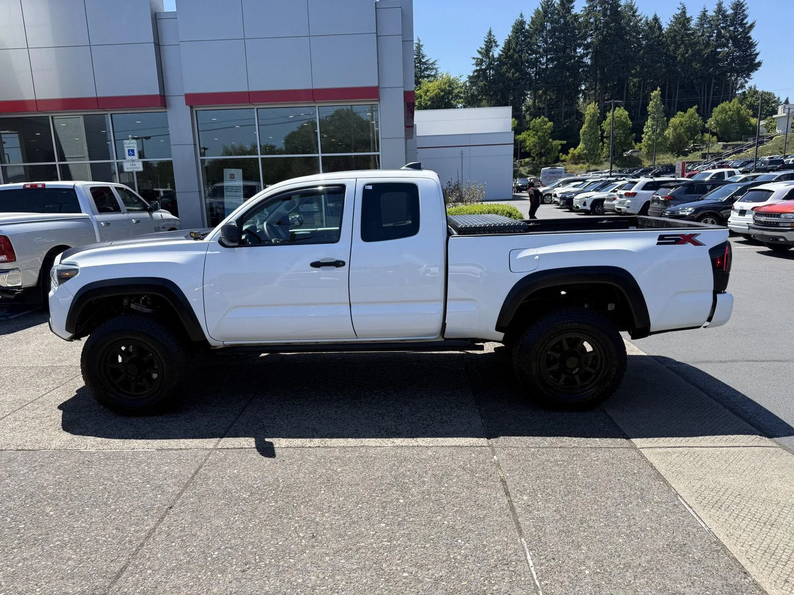 Used 2020 Super White Toyota SR5 image 2
