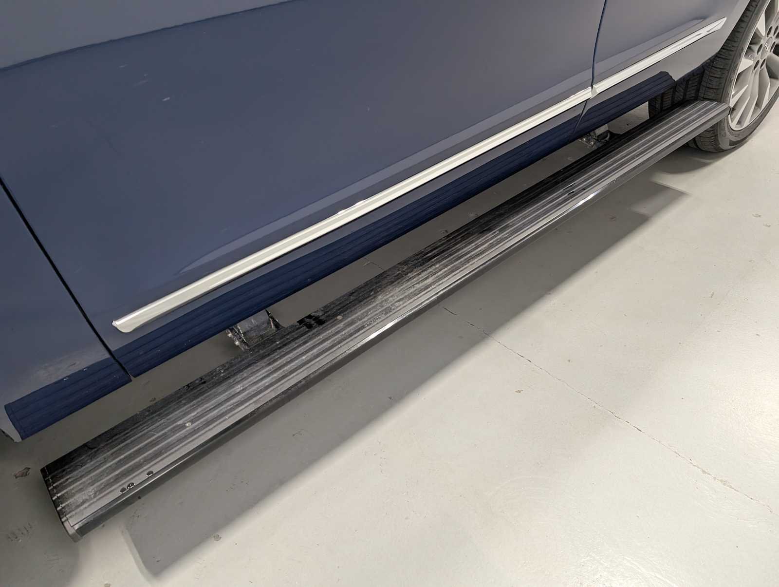 Used 2020 Rhapsody Blue Lincoln Reserve image 13