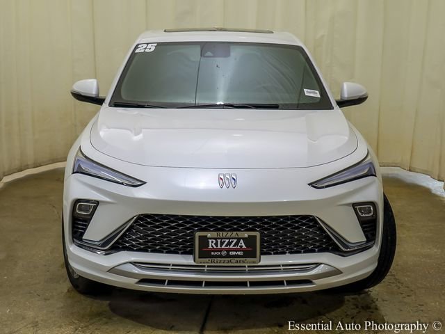 Certified Used 2025 White Frost Tricoat Buick Avenir image 6