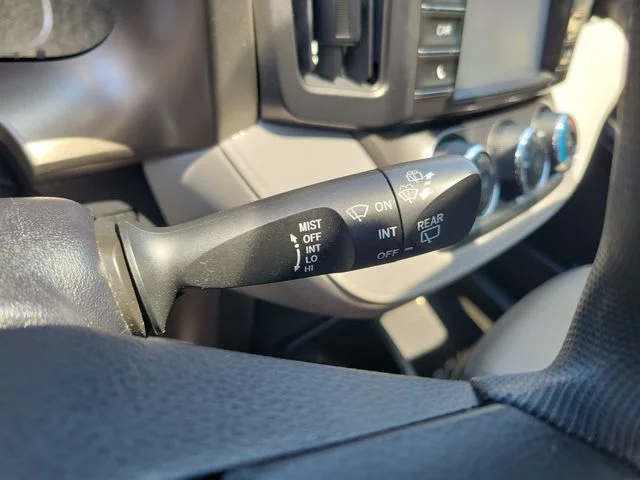 Used 2014 Gray Toyota LE image 27