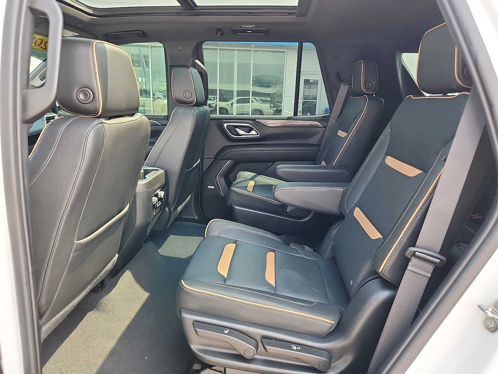Used 2023 Summit White GMC AT4 image 11