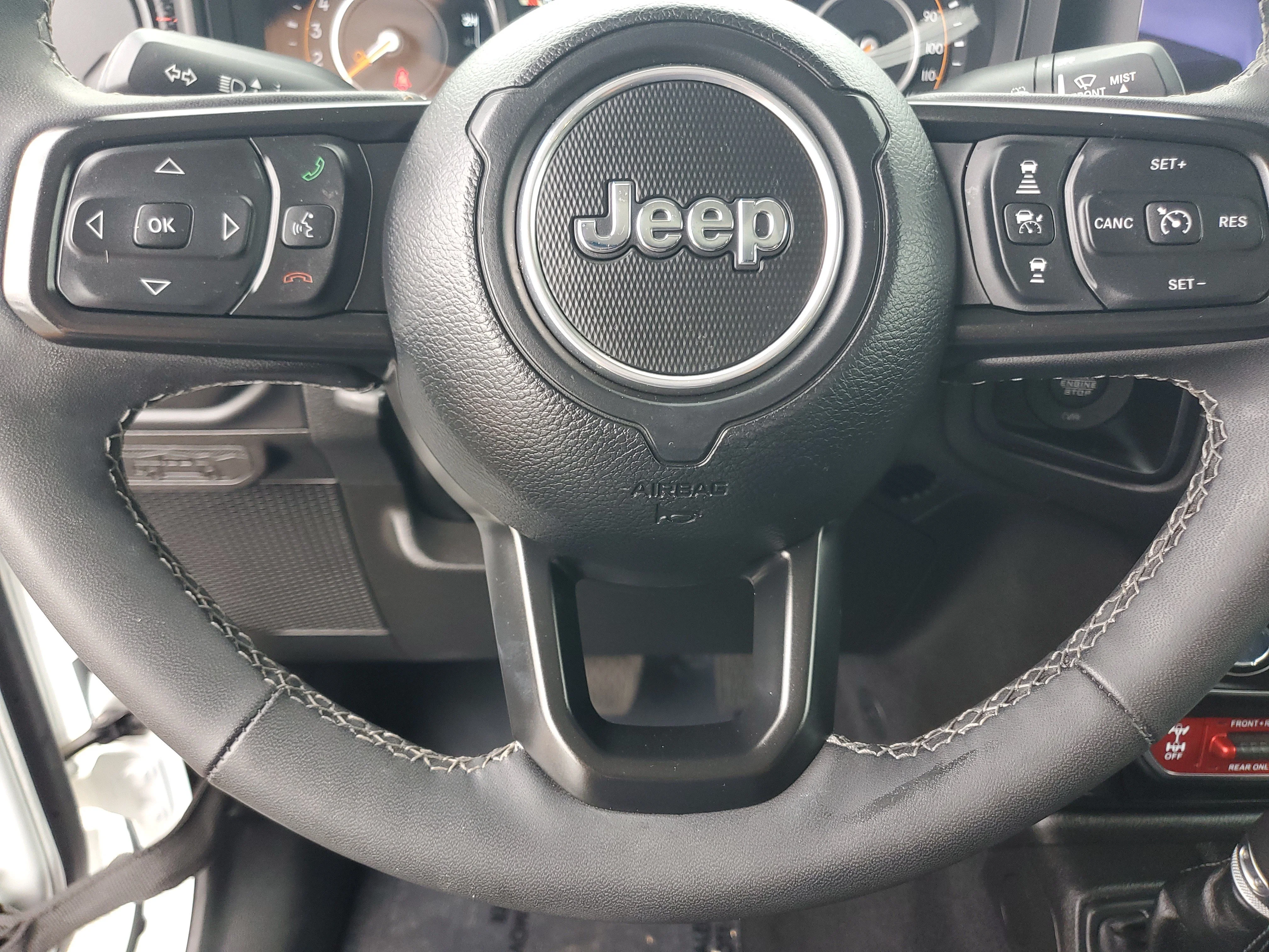 Used 2025 White Jeep Rubicon image 24