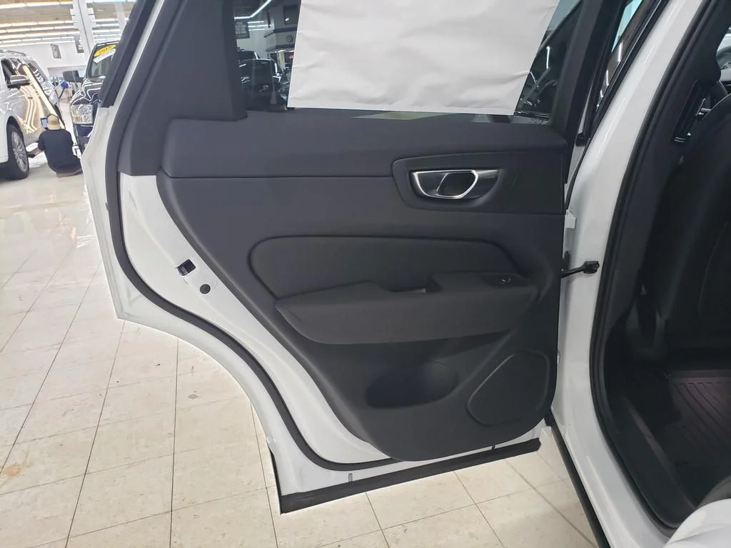 New 2026 Crystal White Volvo Ultra image 14