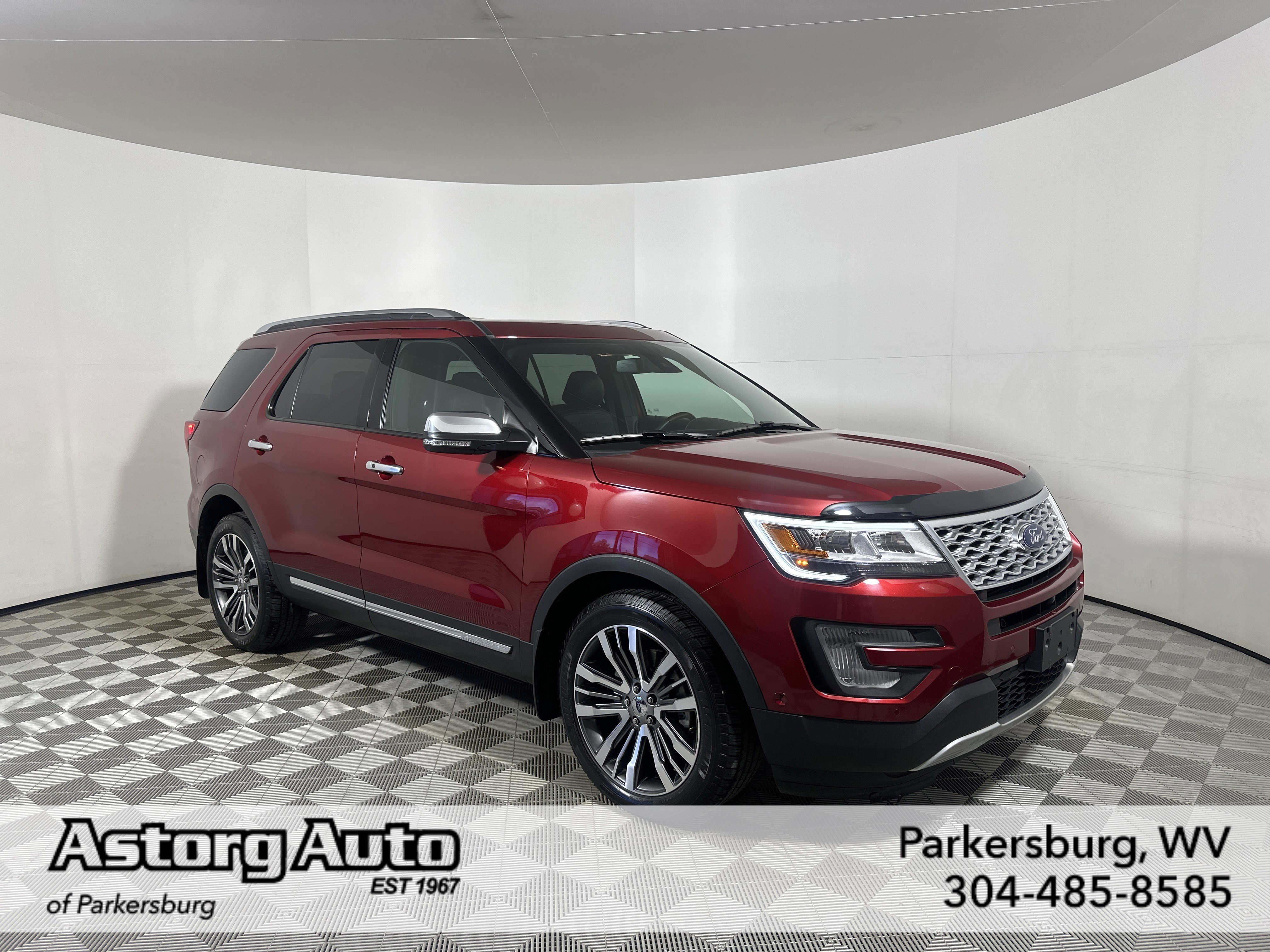 2017 Ford Explorer Platinum 4WD's photo